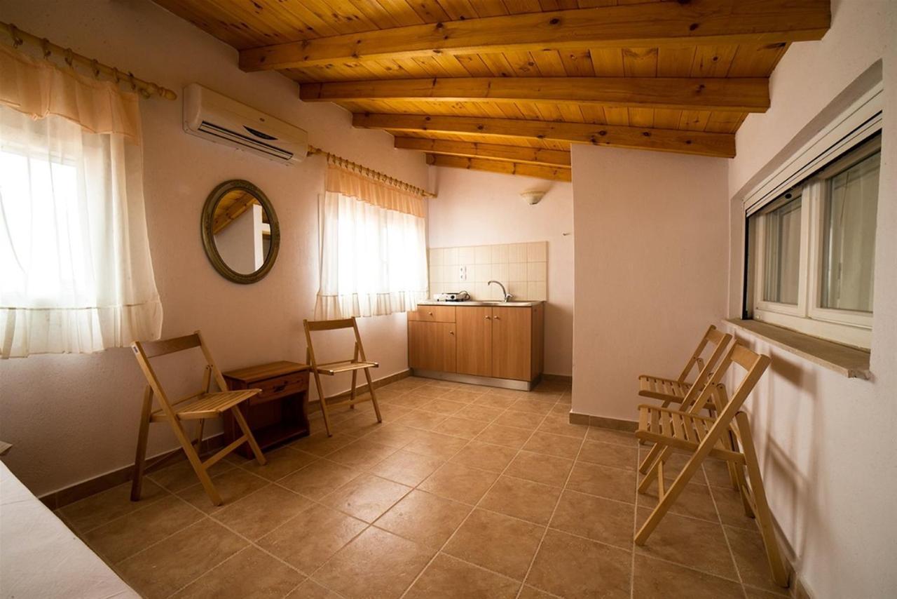 Rodon Apartments - S Avdimioti Nea Roda Exteriér fotografie